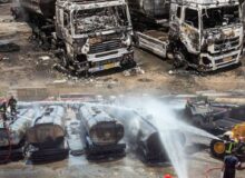 وقوع انفجارهای پیاپی در پارکینگ خودروهای سنگین سنندج