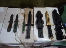 کشف محموله ۹ میلیاردی تیغه چاقوی قاچاق در قروه