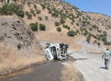 واژگونی تانکر حامل قیر بدون نشت و آلودگی در سروآباد